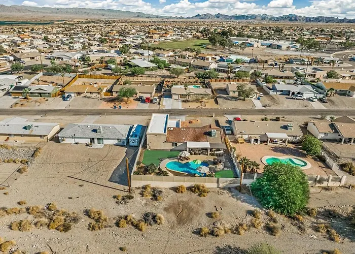 Hillside Hideaway - Pool, Bbq, Private Backyard Villa Lake Havasu City