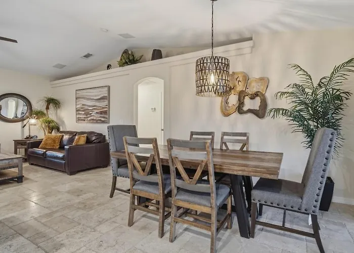 Hillside Hideaway - Pool, Bbq, Private Backyard * Lake Havasu City