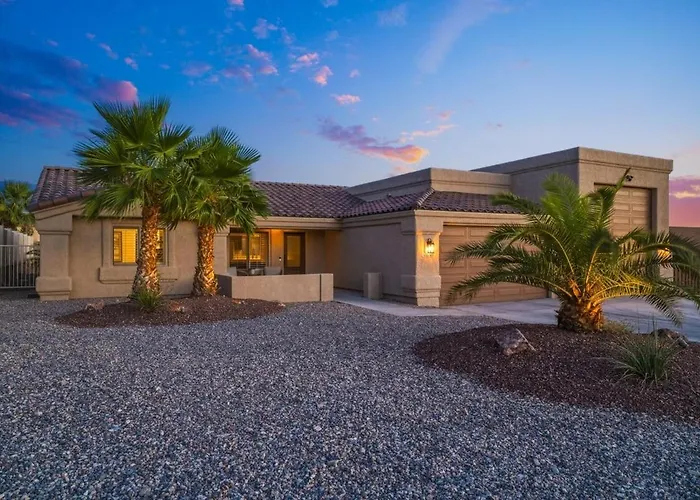 Villa Hillside Hideaway - Pool, Bbq, Private Backyard Lake Havasu City